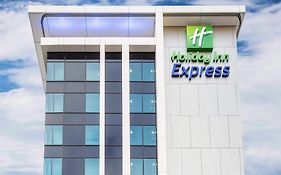 Holiday Inn Express Adelaide City Centre By Ihg